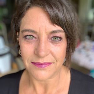 Meet your Posher, Paula